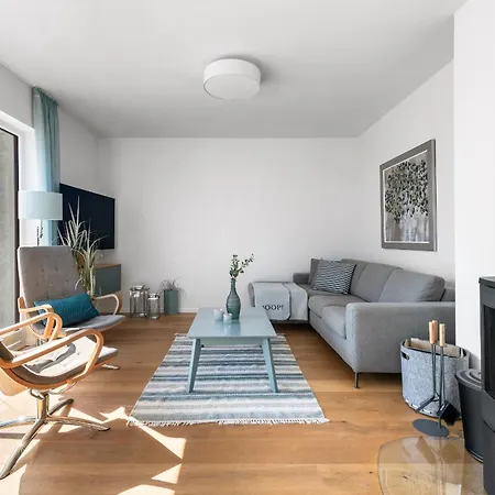 Ocean Place- 3 Og, Balkon, Blick Ins Gruene, Kamin Olpenæs