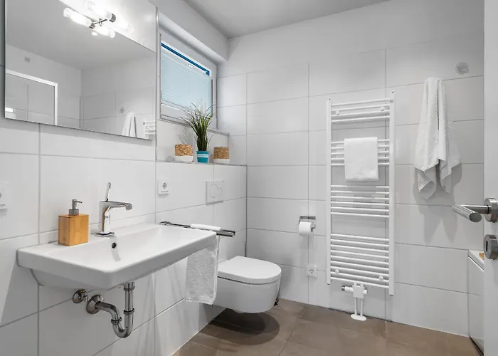 Ocean Place- 3 Og, Balkon, Blick Ins Gruene, Kamin Olpenitz